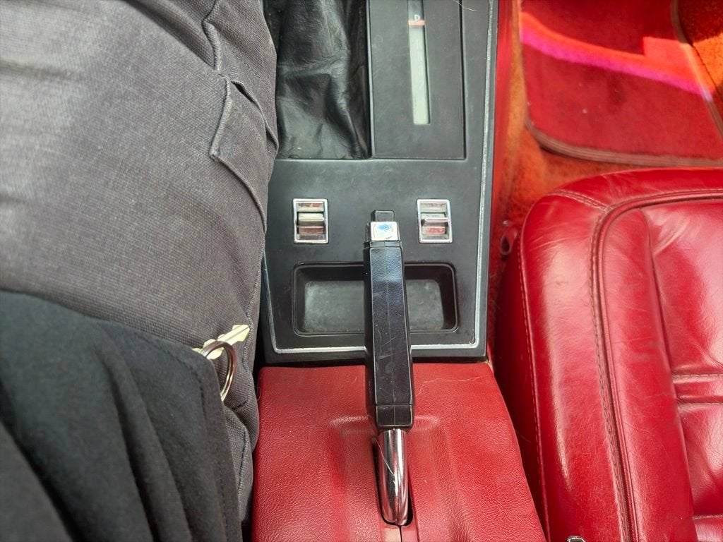 1977 CHEV CORV NA