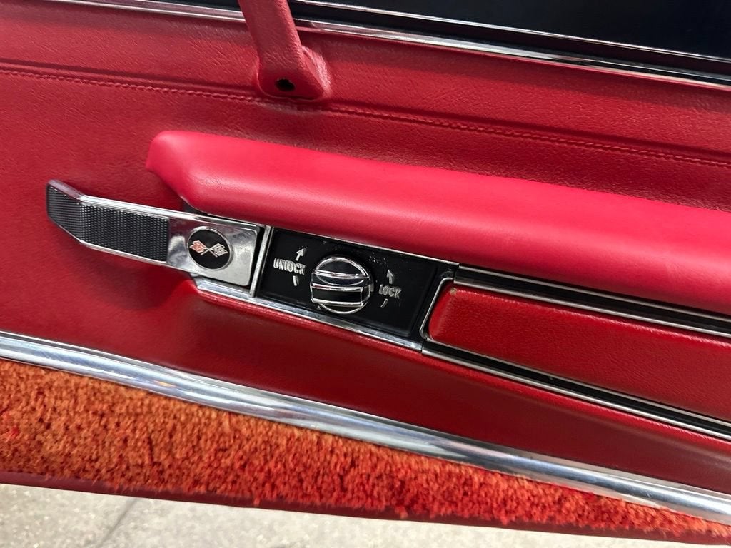 1977 CHEV CORV NA
