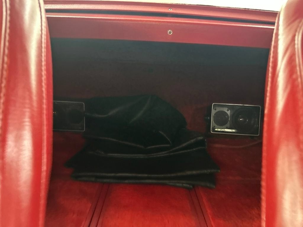 1977 CHEV CORV NA