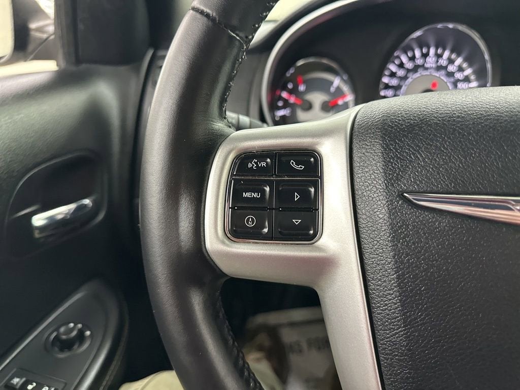 2011 Chrysler 200 Limited