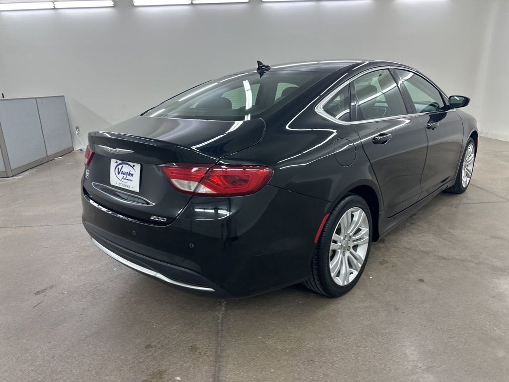 2015 Chrysler 200 Limited