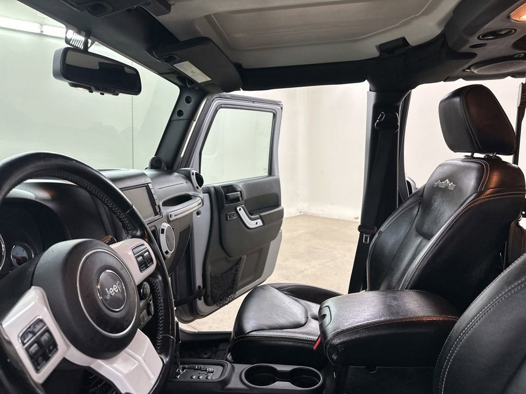2014 Jeep Wrangler Unlimited Polar Edition