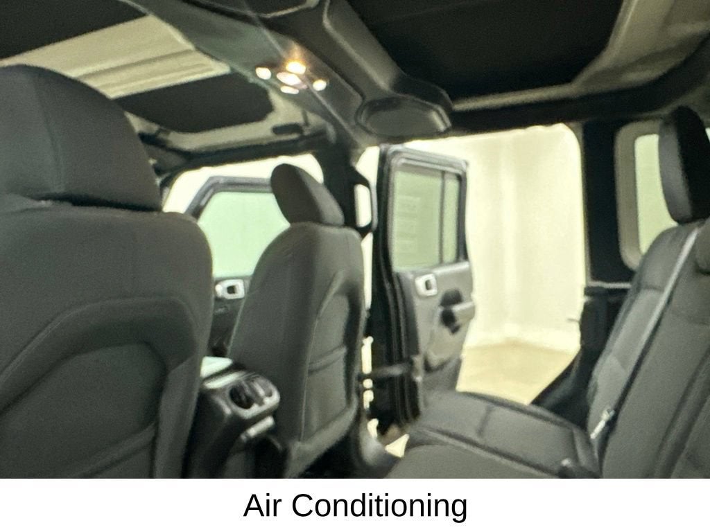 2023 Jeep Wrangler Sport Altitude