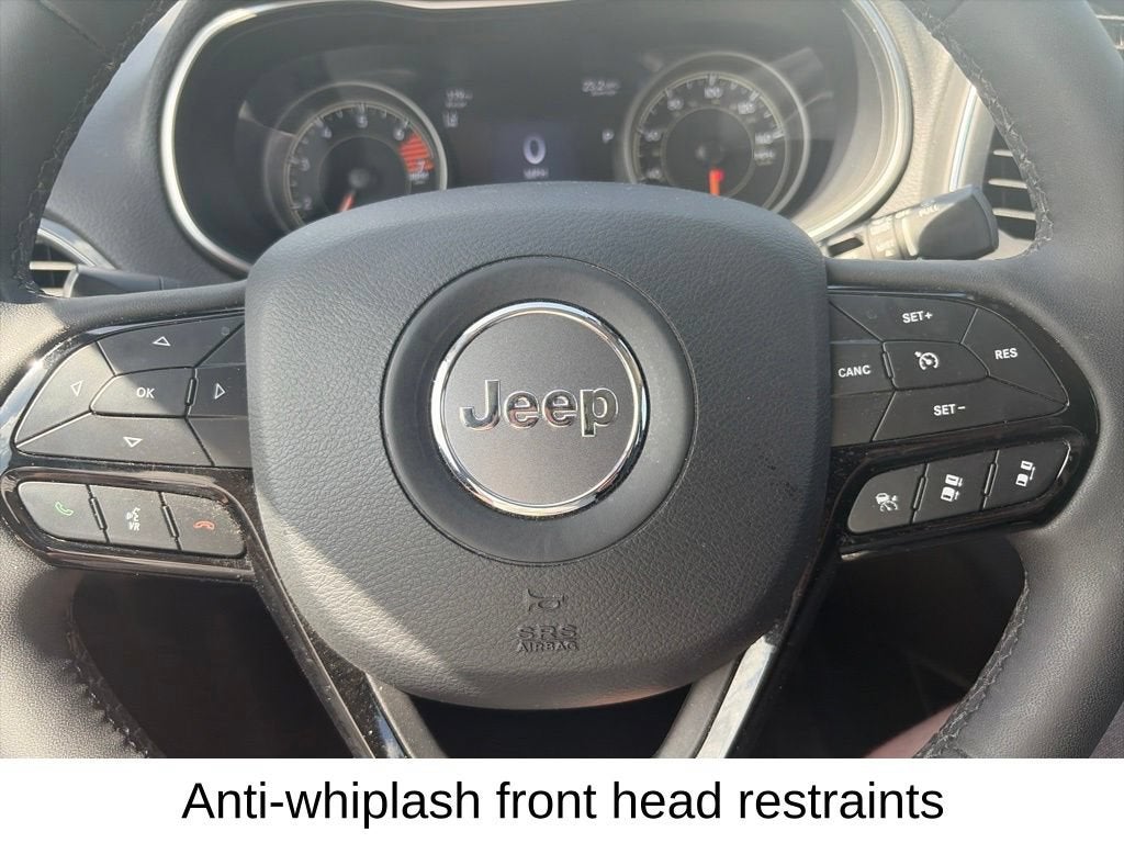 2023 Jeep Cherokee Altitude Lux