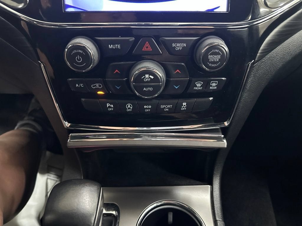 2019 Jeep Grand Cherokee Upland