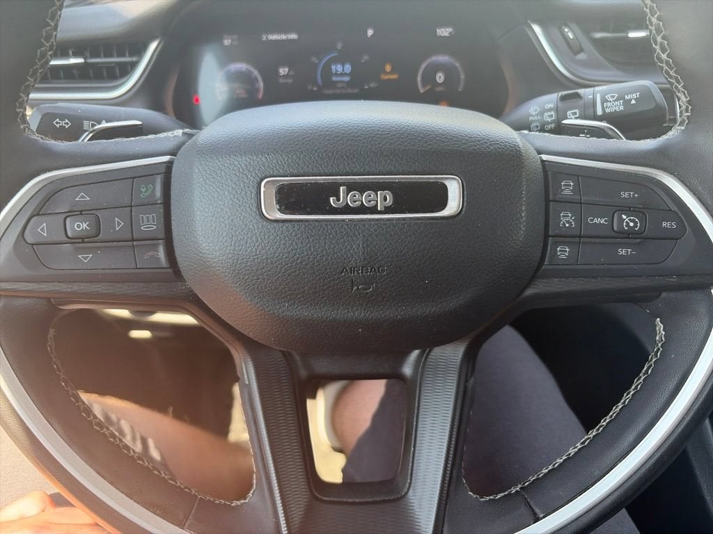 2023 Jeep Grand Cherokee Laredo