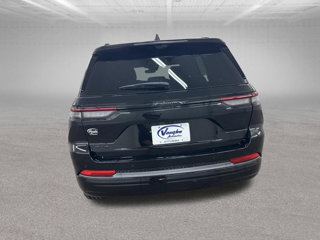 2026 Jeep Cherokee Base