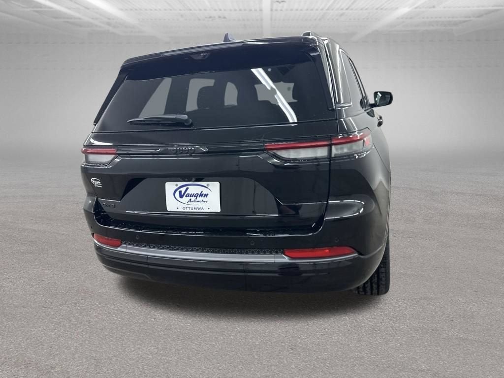 2026 Jeep Cherokee Base