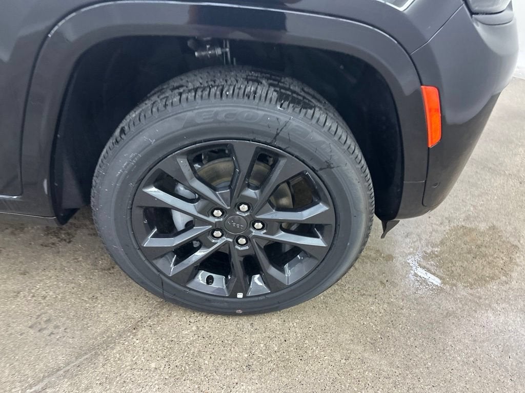 2026 Jeep Cherokee Base