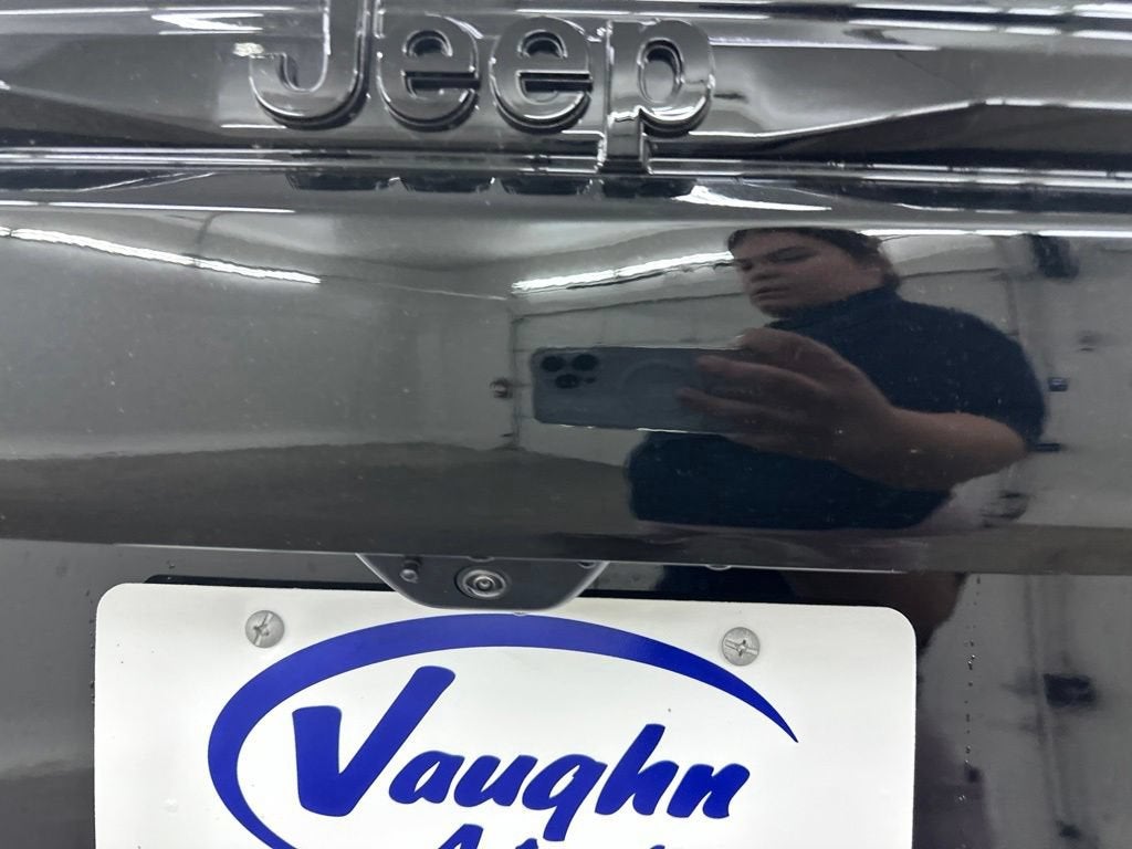 2026 Jeep Cherokee Base