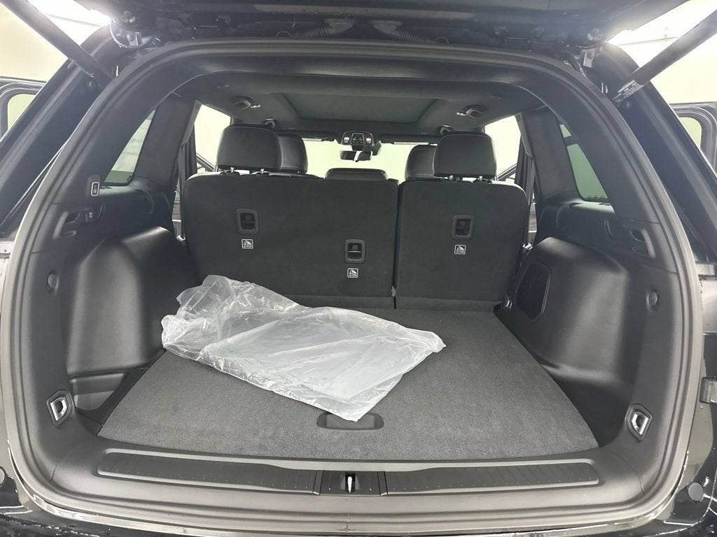 2026 Jeep Cherokee Base