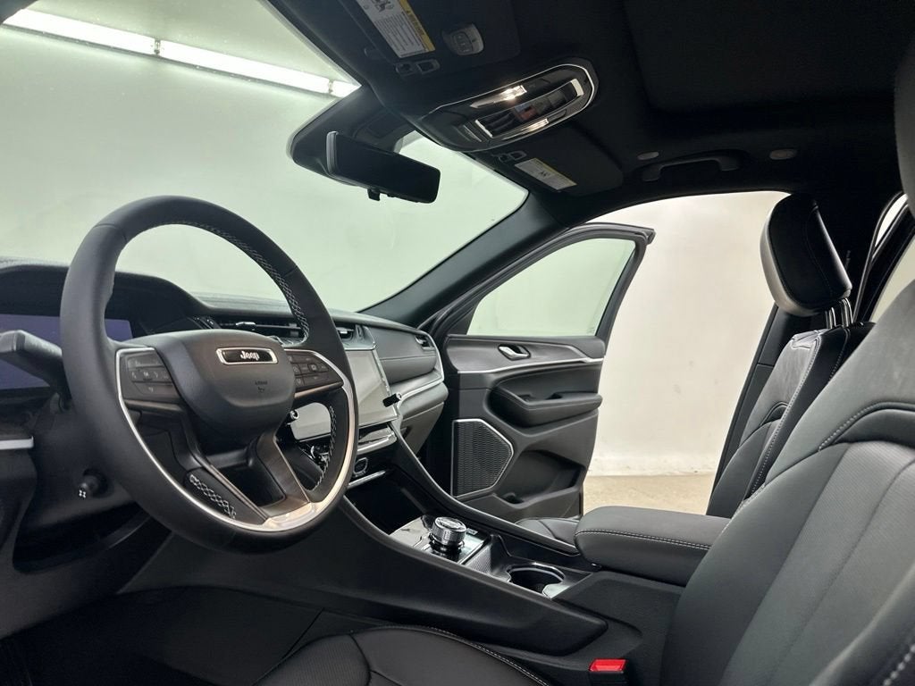 2026 Jeep Cherokee Base