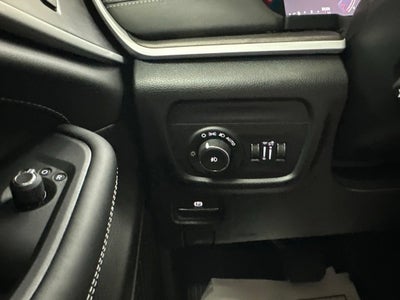 2026 Jeep Cherokee Base
