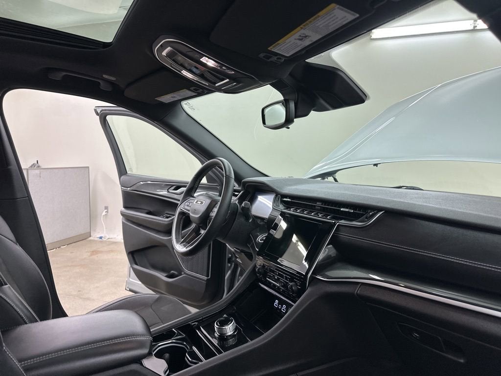 2022 Jeep Grand Cherokee L Altitude