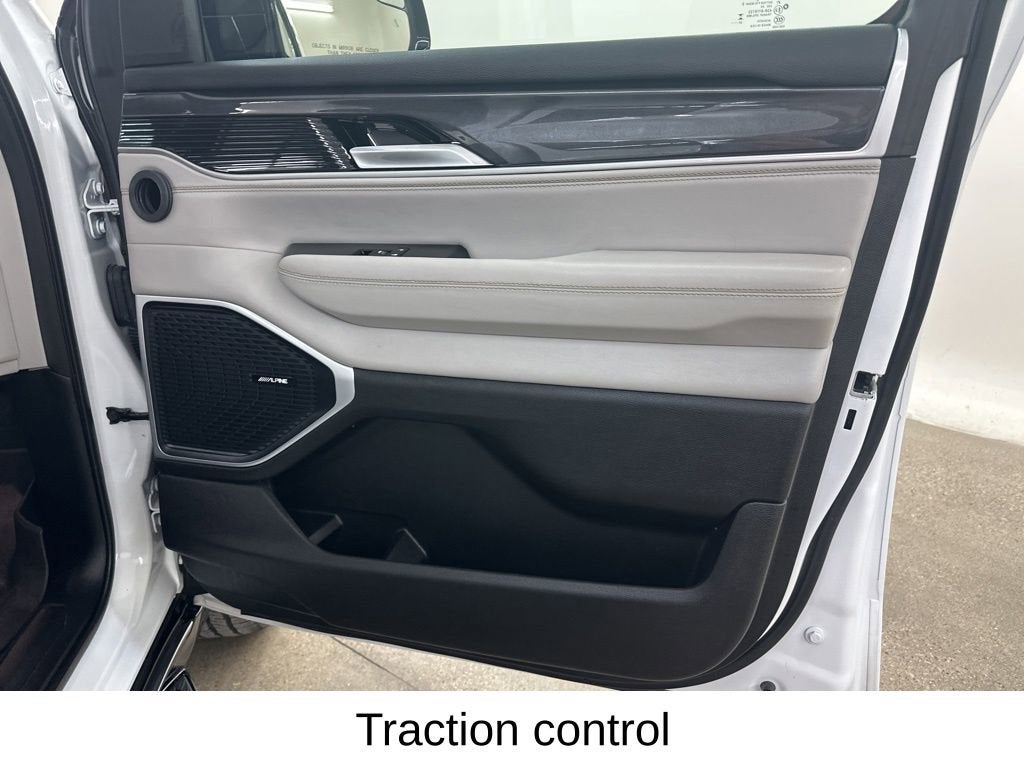 2024 Jeep Wagoneer L Base