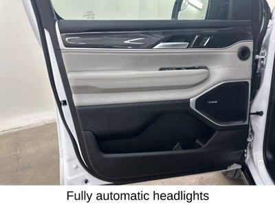 2024 Jeep Wagoneer L Base