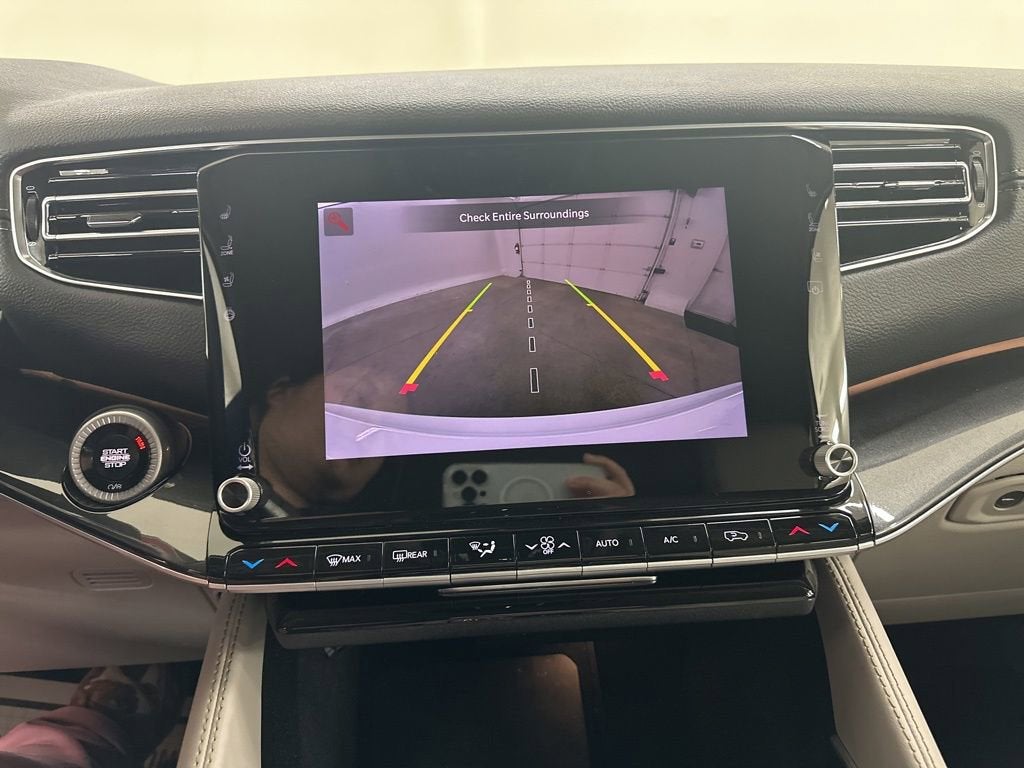 2024 Jeep Wagoneer L Base