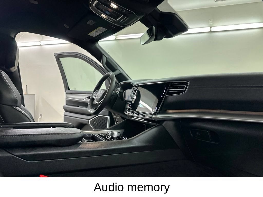 2025 Jeep Wagoneer L Series II