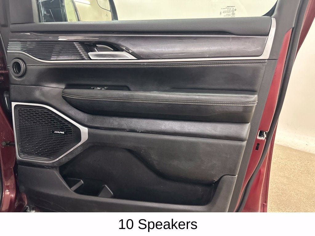 2024 Jeep Wagoneer BASE