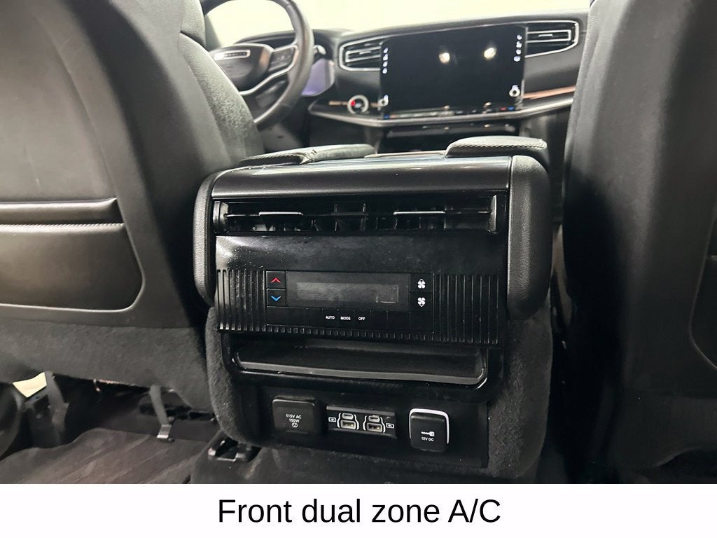 2024 Jeep Wagoneer BASE