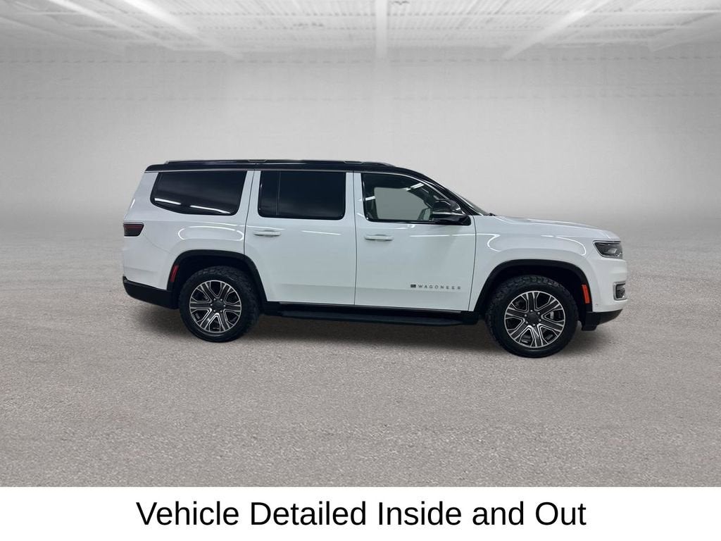 2023 Jeep Wagoneer BASE