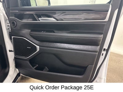 2023 Jeep Wagoneer BASE