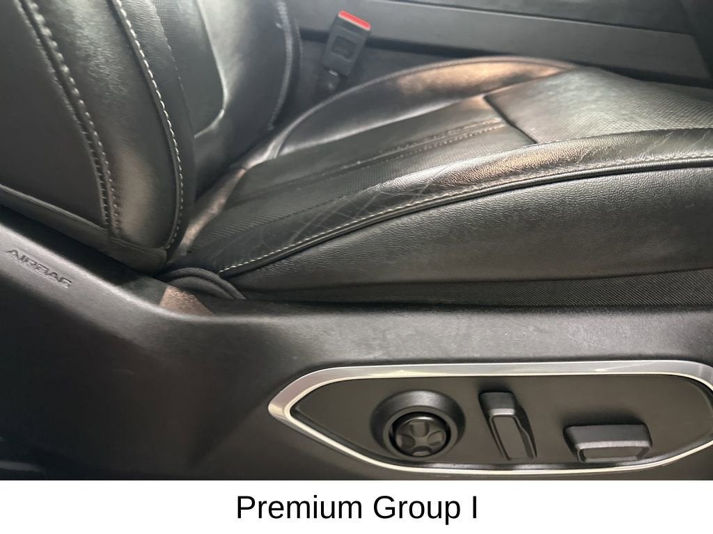 2023 Jeep Wagoneer BASE