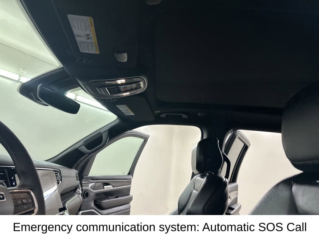 2023 Jeep Wagoneer BASE