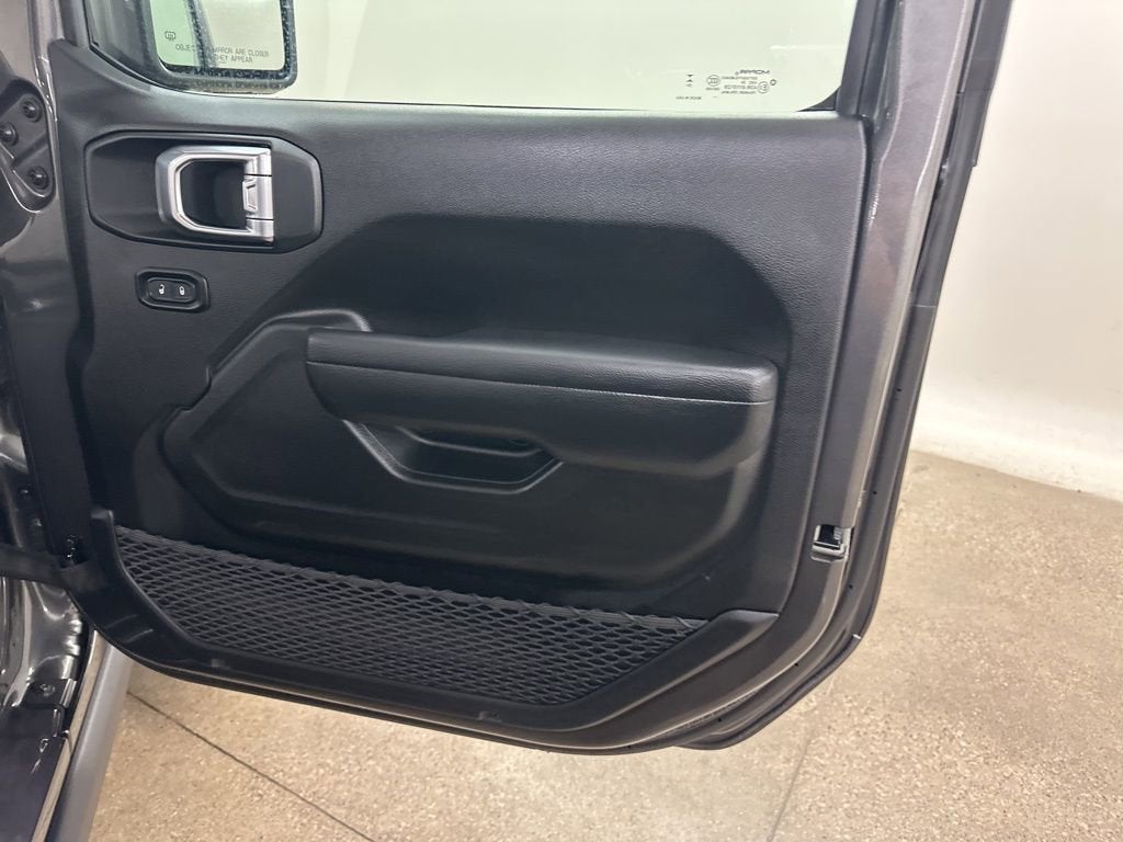 2025 Jeep Gladiator Nighthawk