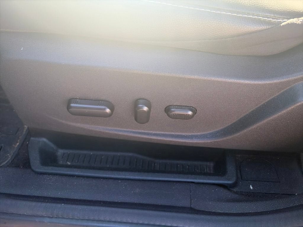 2017 Ford C-Max Energi SE
