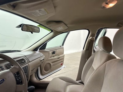 2004 Ford Taurus SES