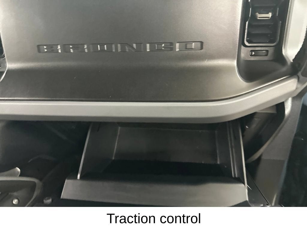 2023 Ford Bronco Base