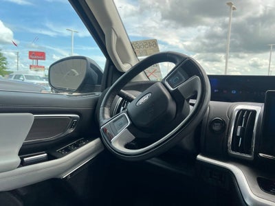 2025 Ford Expedition Platinum