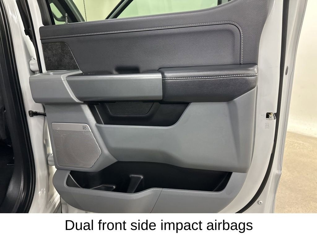 2024 Ford F-150 Lightning Flash