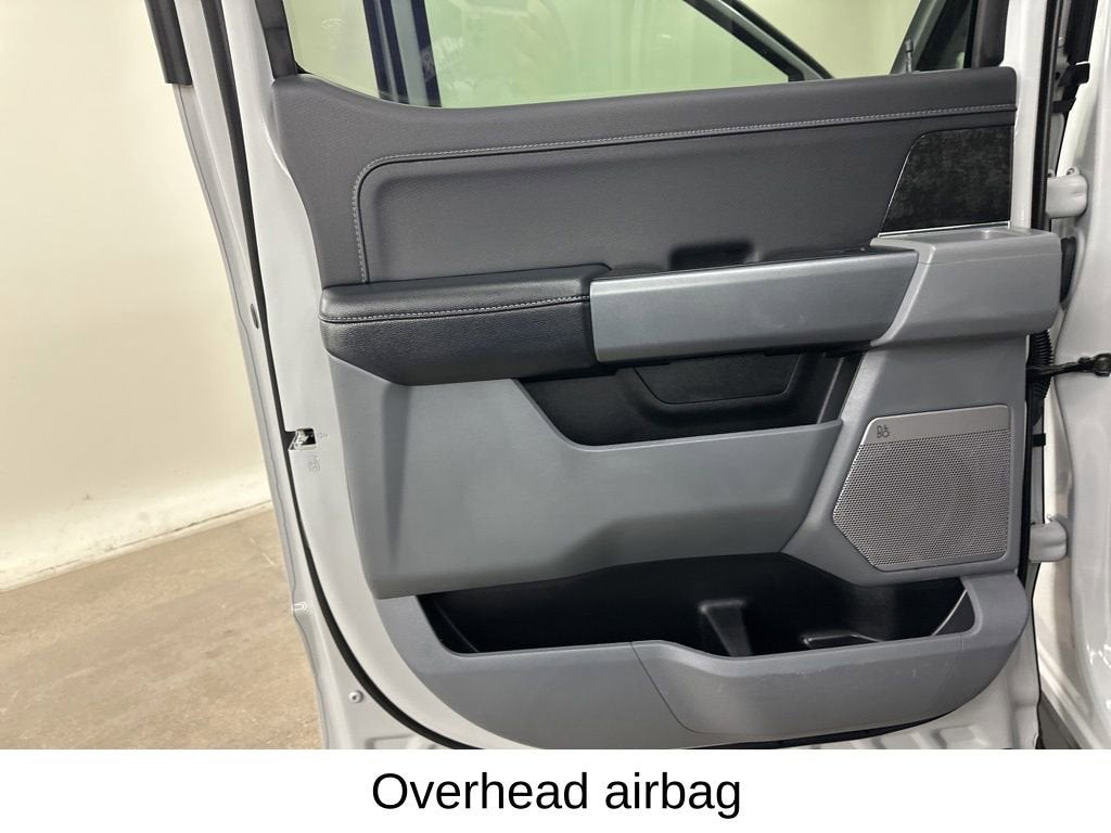 2024 Ford F-150 Lightning Flash