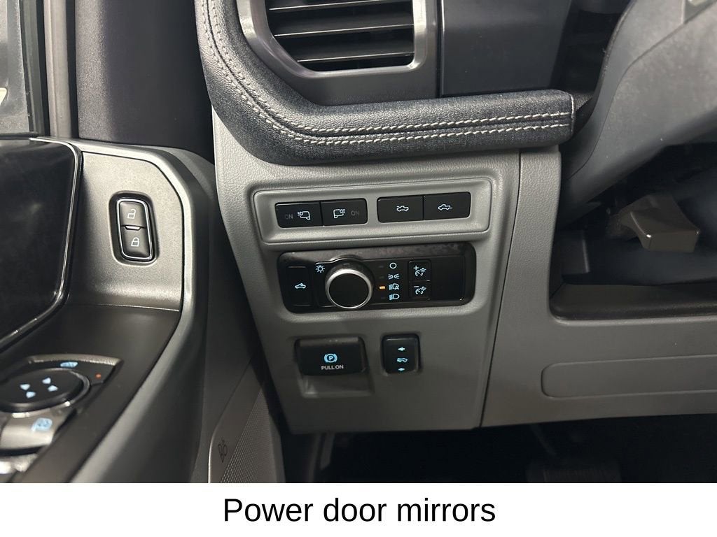 2024 Ford F-150 Lightning Flash