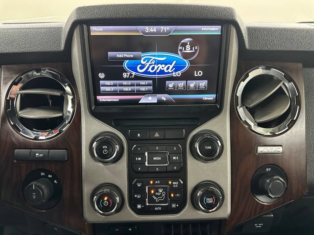 2015 Ford Super Duty F-250 SRW Lariat