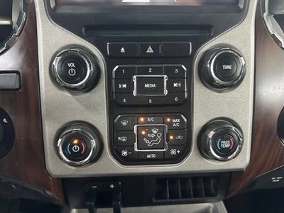 2015 Ford Super Duty F-250 SRW Lariat