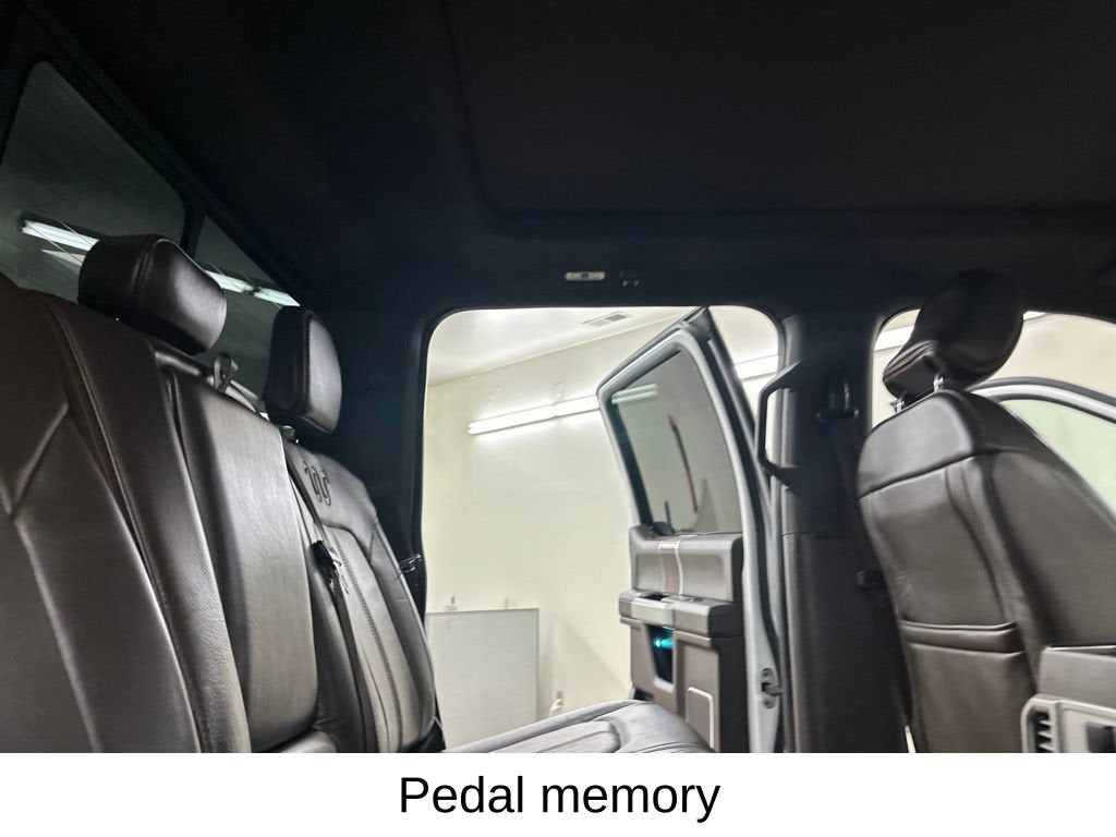 2017 Ford Super Duty F-350 SRW Platinum