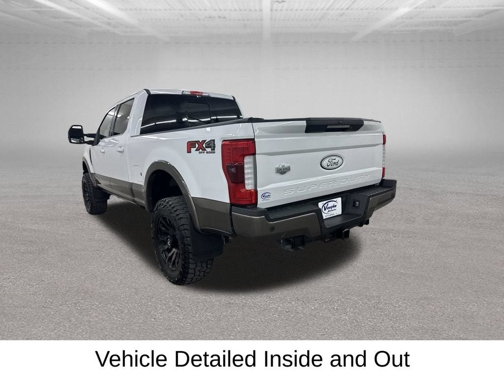 2017 Ford Super Duty F-350 SRW Platinum