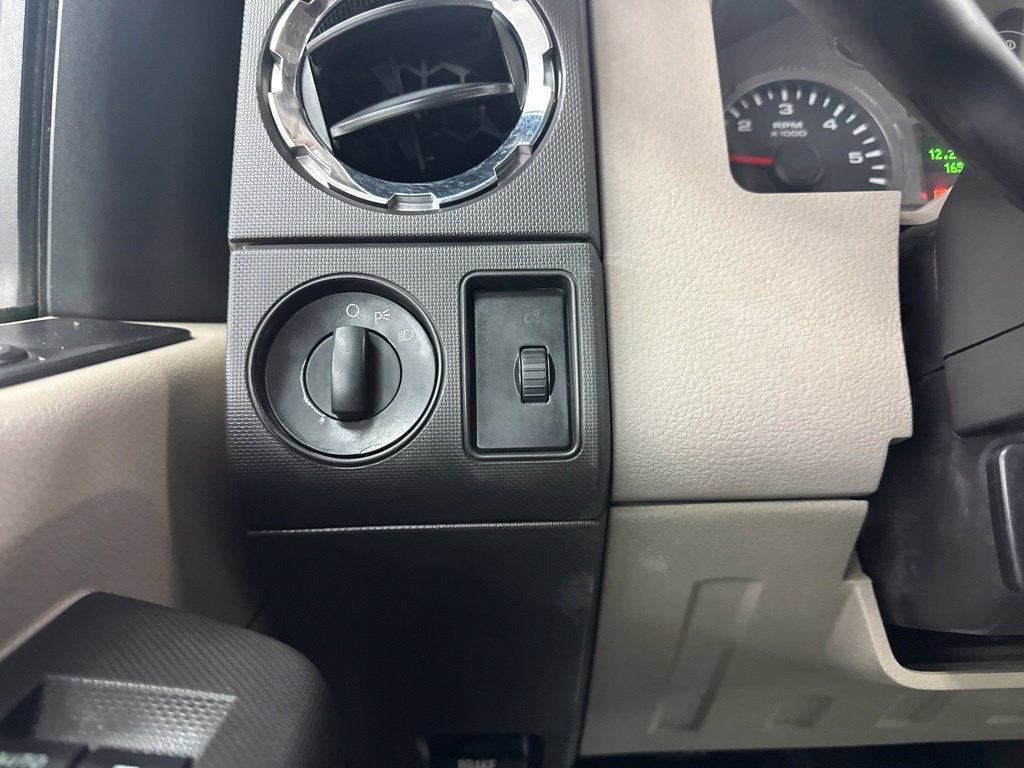 2009 Ford Super Duty F-250 SRW XL