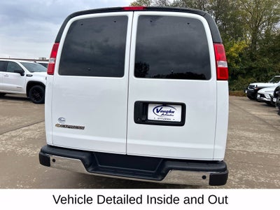 2025 Chevrolet Express Passenger 1LT