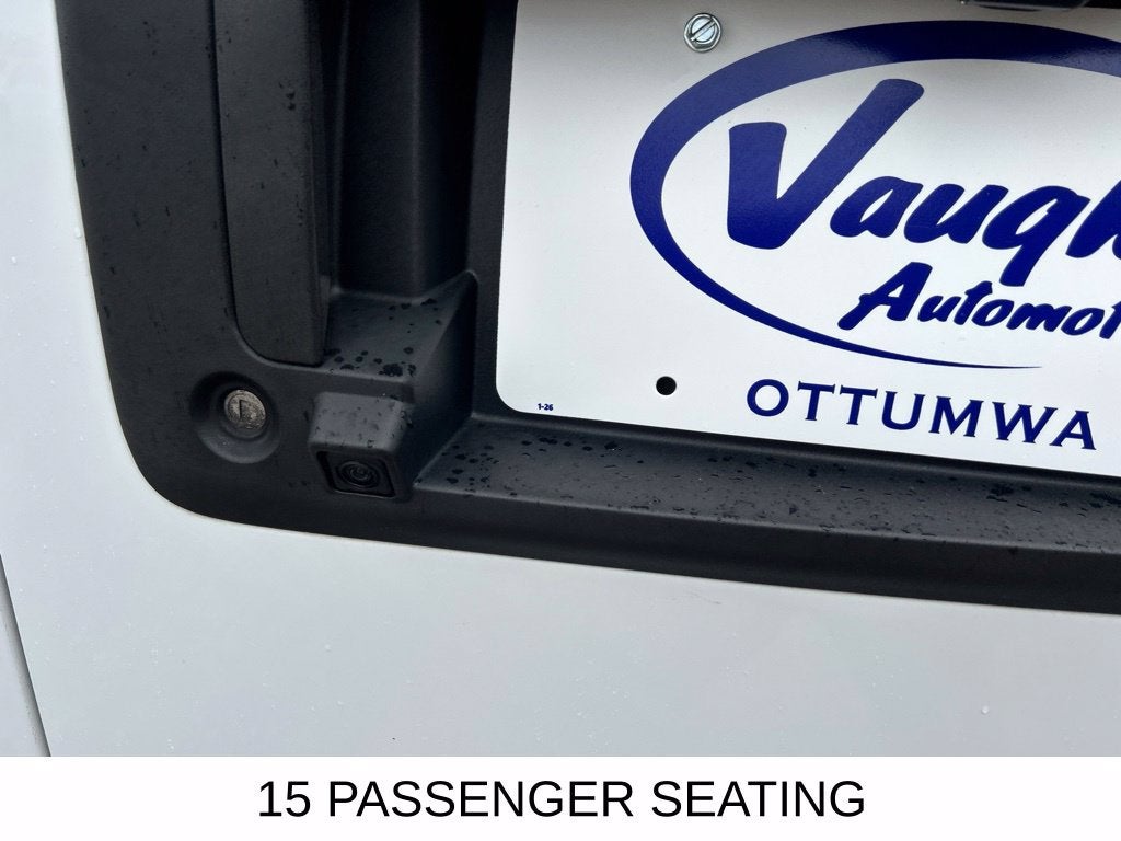 2025 Chevrolet Express Passenger 1LT