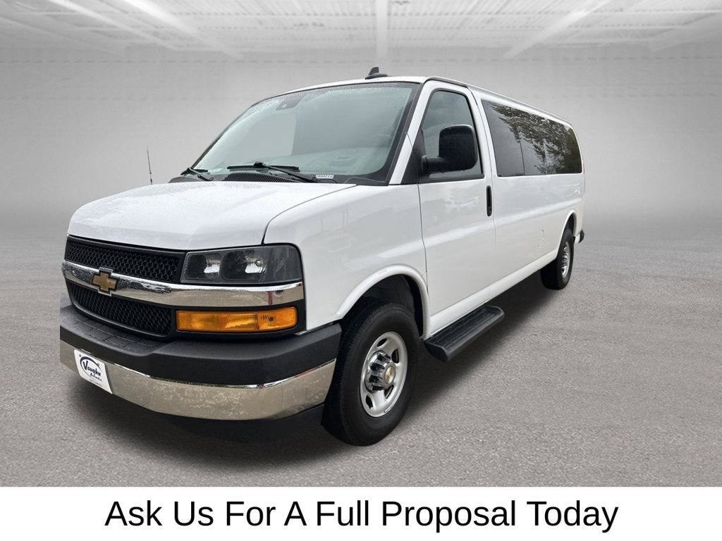 2025 Chevrolet Express Passenger 1LT