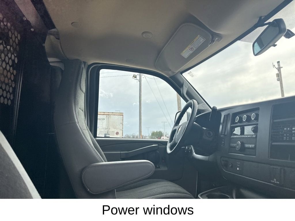 2024 Chevrolet Express Cargo 2500 WT