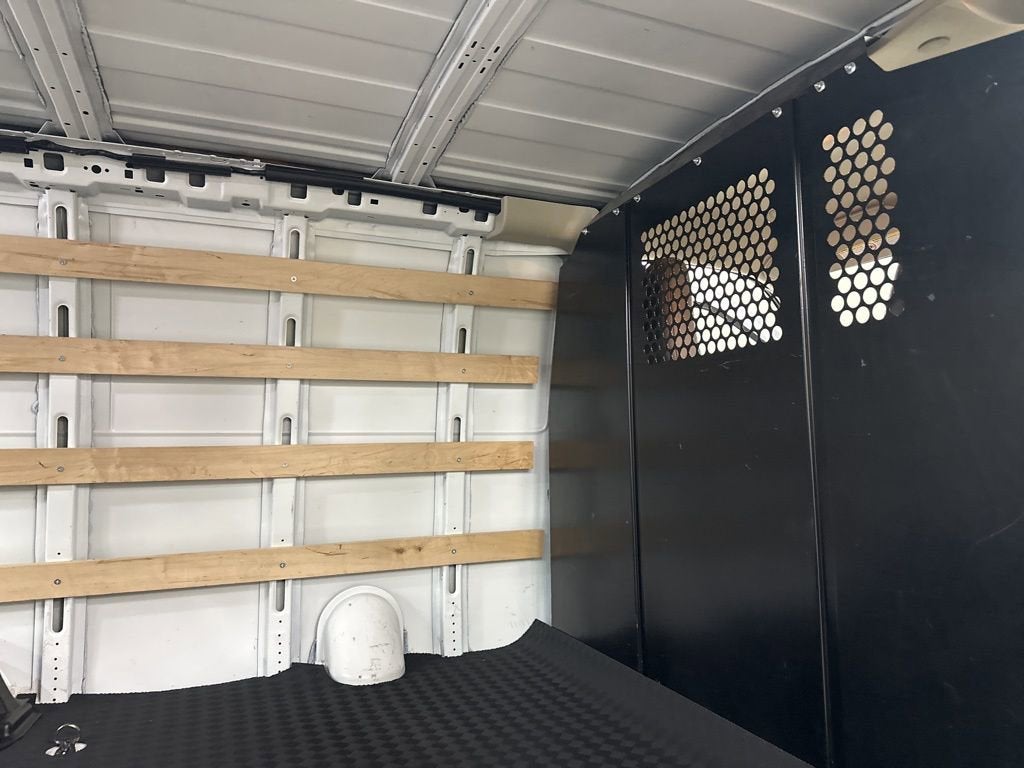 2024 Chevrolet Express Cargo 2500 WT