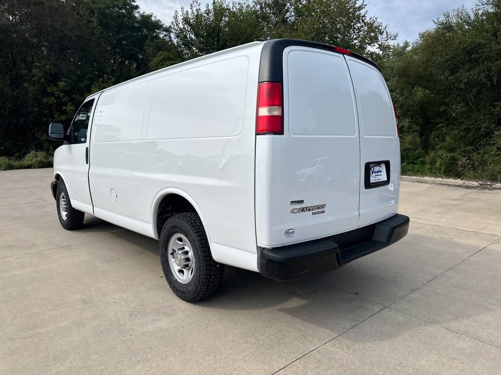 2011 Chevrolet Express Cargo 3500 CARGO