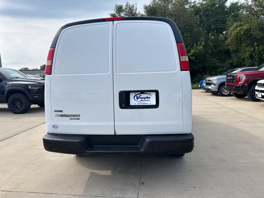 2011 Chevrolet Express Cargo 3500 CARGO