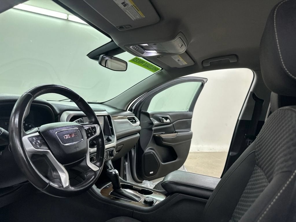 2017 GMC Acadia SLE