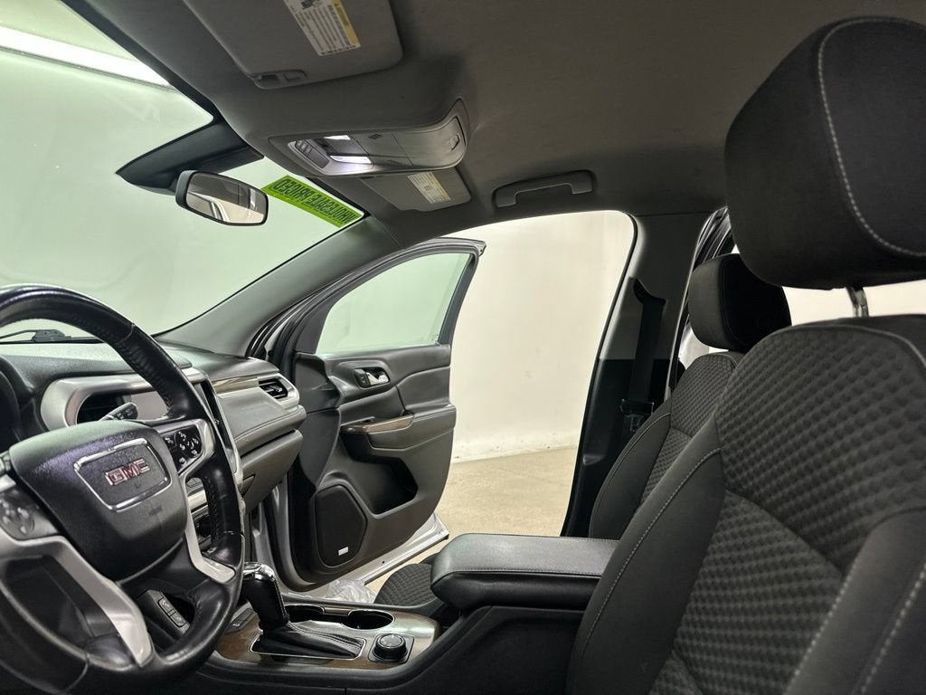 2017 GMC Acadia SLE
